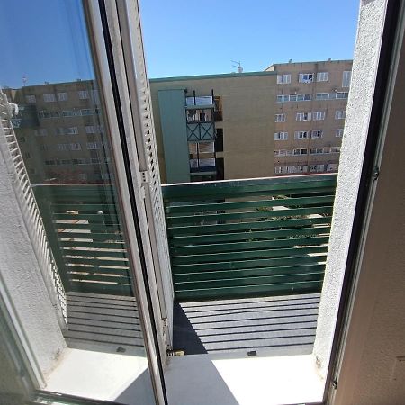 Amplia Habitacion En Vivienda Duplex Madrid Exterior photo